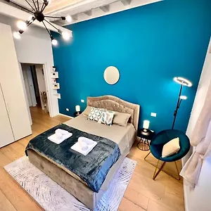 Art Of Living Luxury House In Apartment