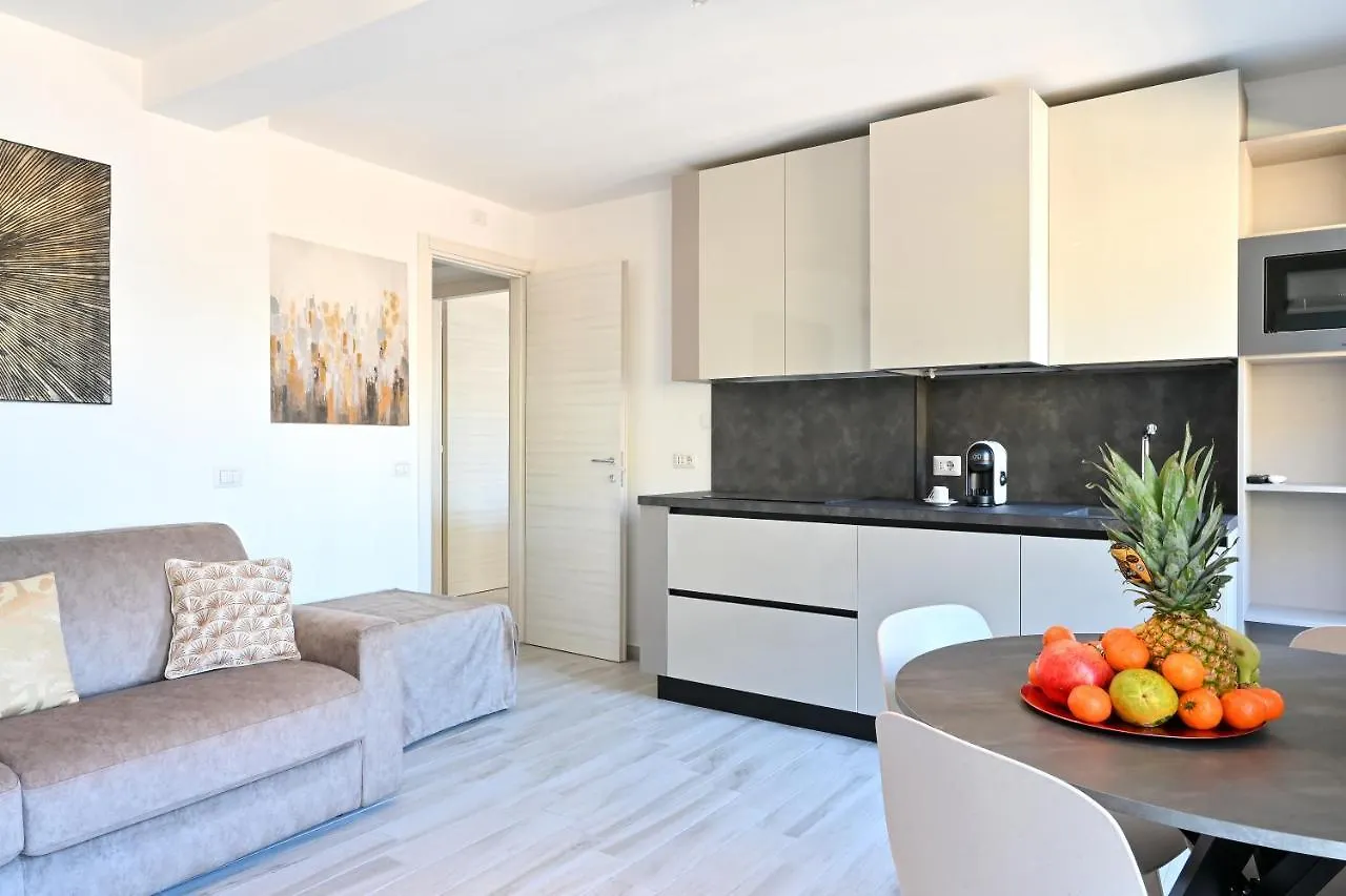 Lakesweetlakecomo Apartment