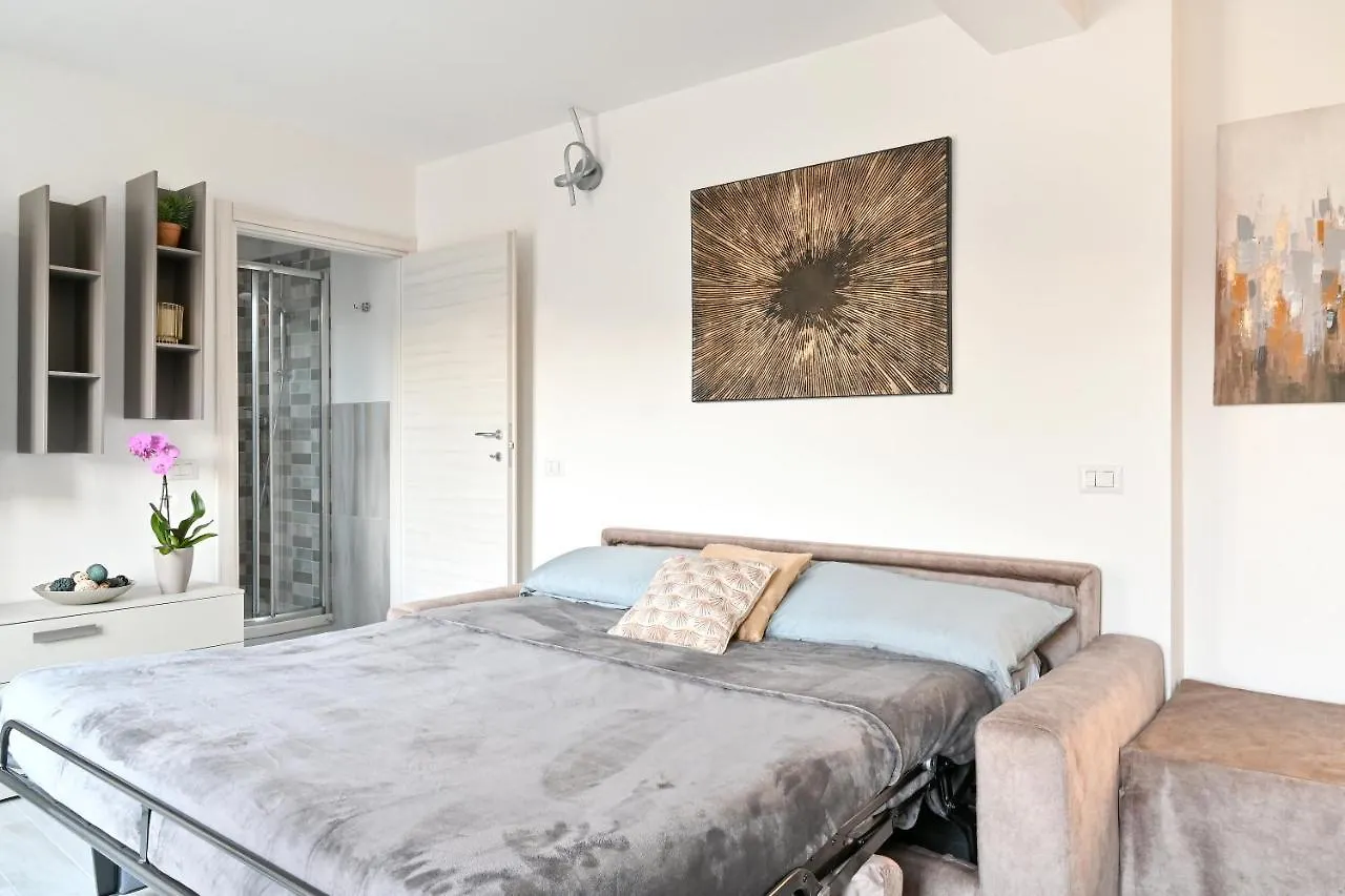Lakesweetlakecomo Apartment